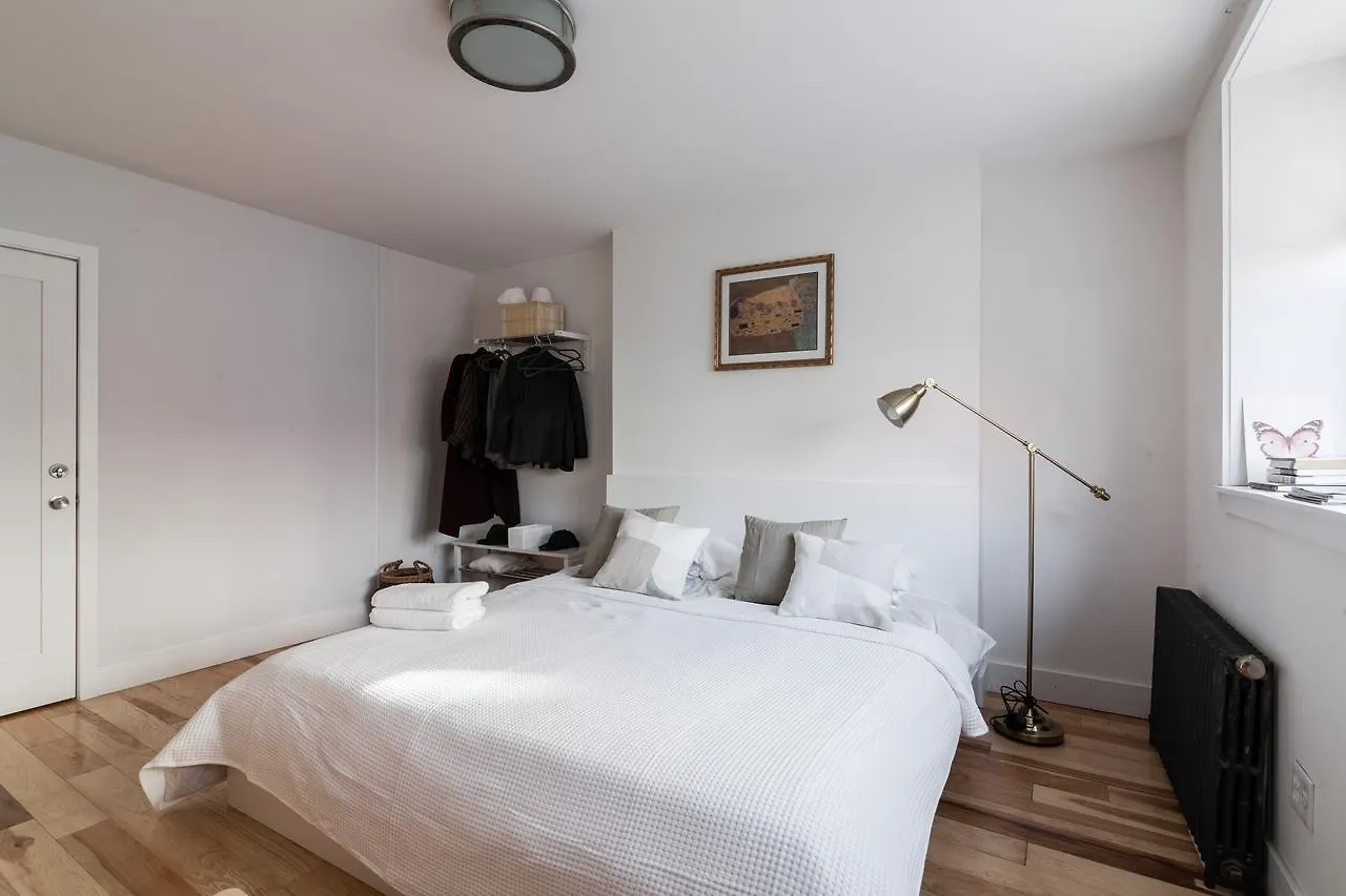 The Brooklyn House By Living Lab Hotel New York Guest house